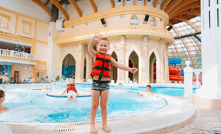 самый большой аквапарк москвы и московской области самый большой аквапарк в москве адрес